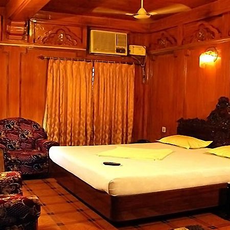 Hotel Sagar Kambam エクステリア 写真