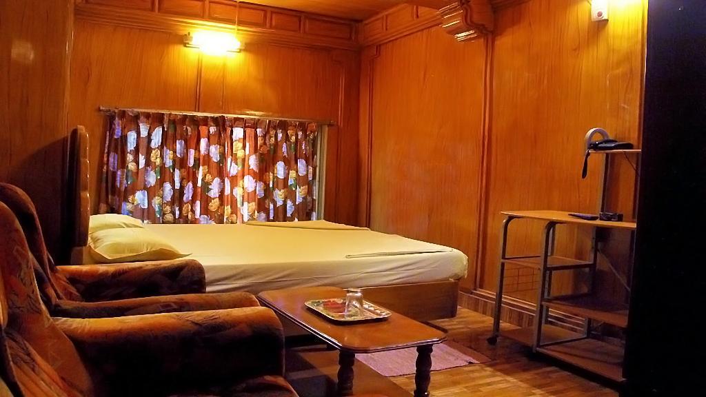 Hotel Sagar Kambam エクステリア 写真